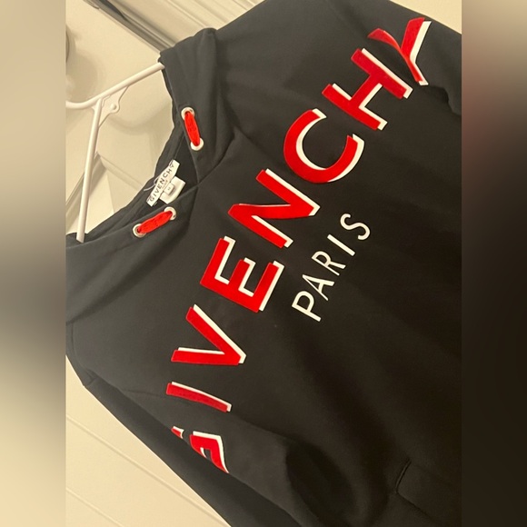 Boys Givenchy sweater black size 12